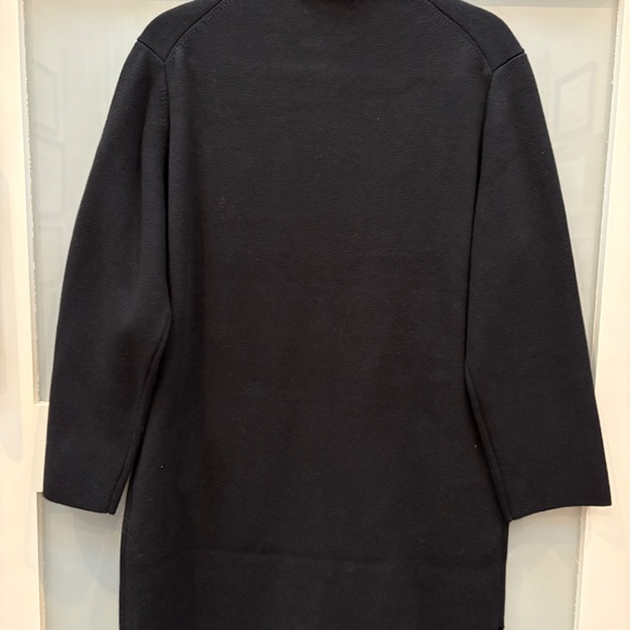 XS Black Banana Republic Long Sweater with Large Buttons and Pockets - Picture 3 of 4